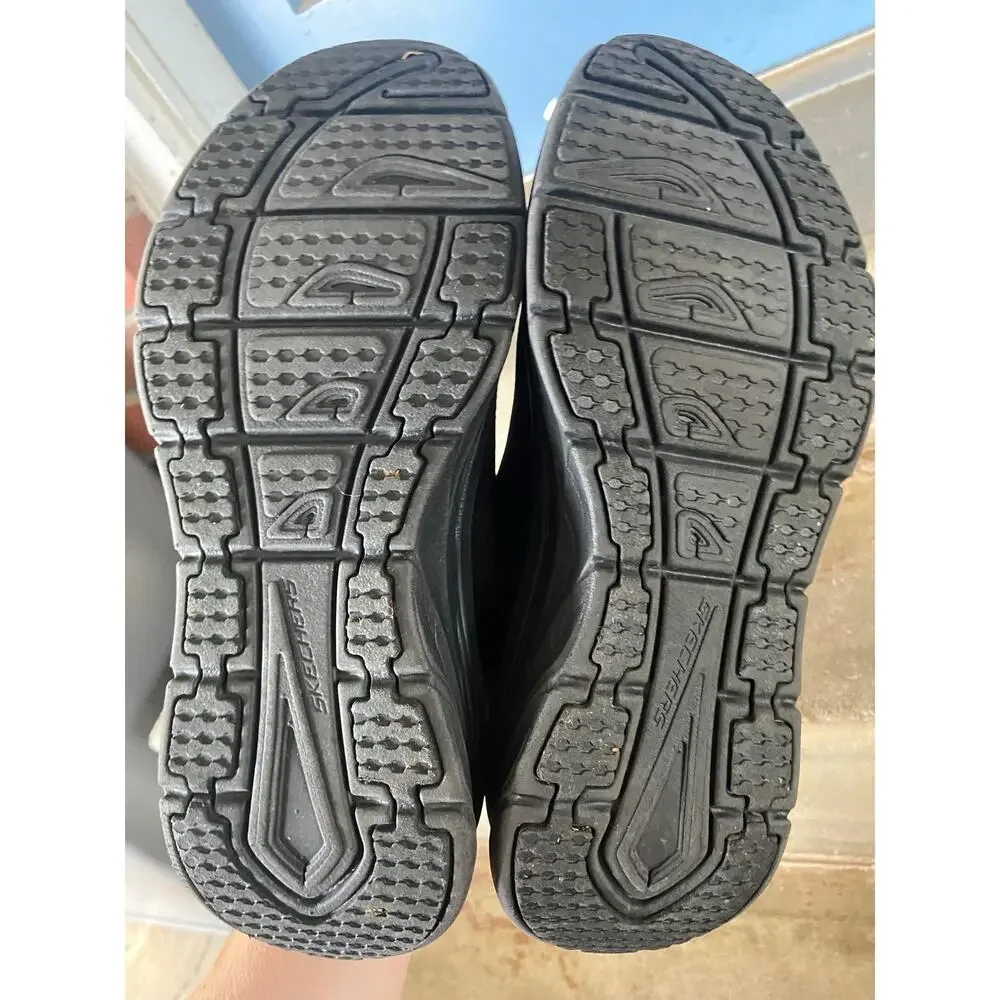 Skechers DLux Walker Relaxed Fit black knit upper sneaker